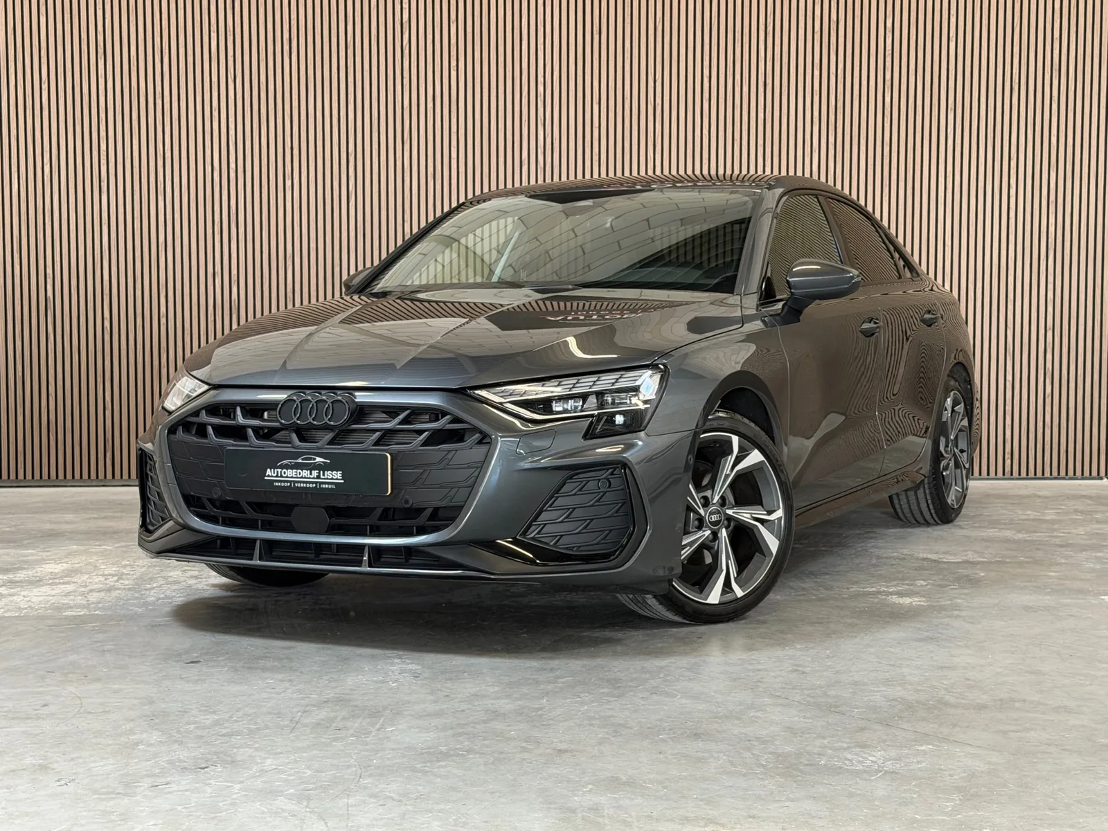 Audi A3 (2024) — foto 1