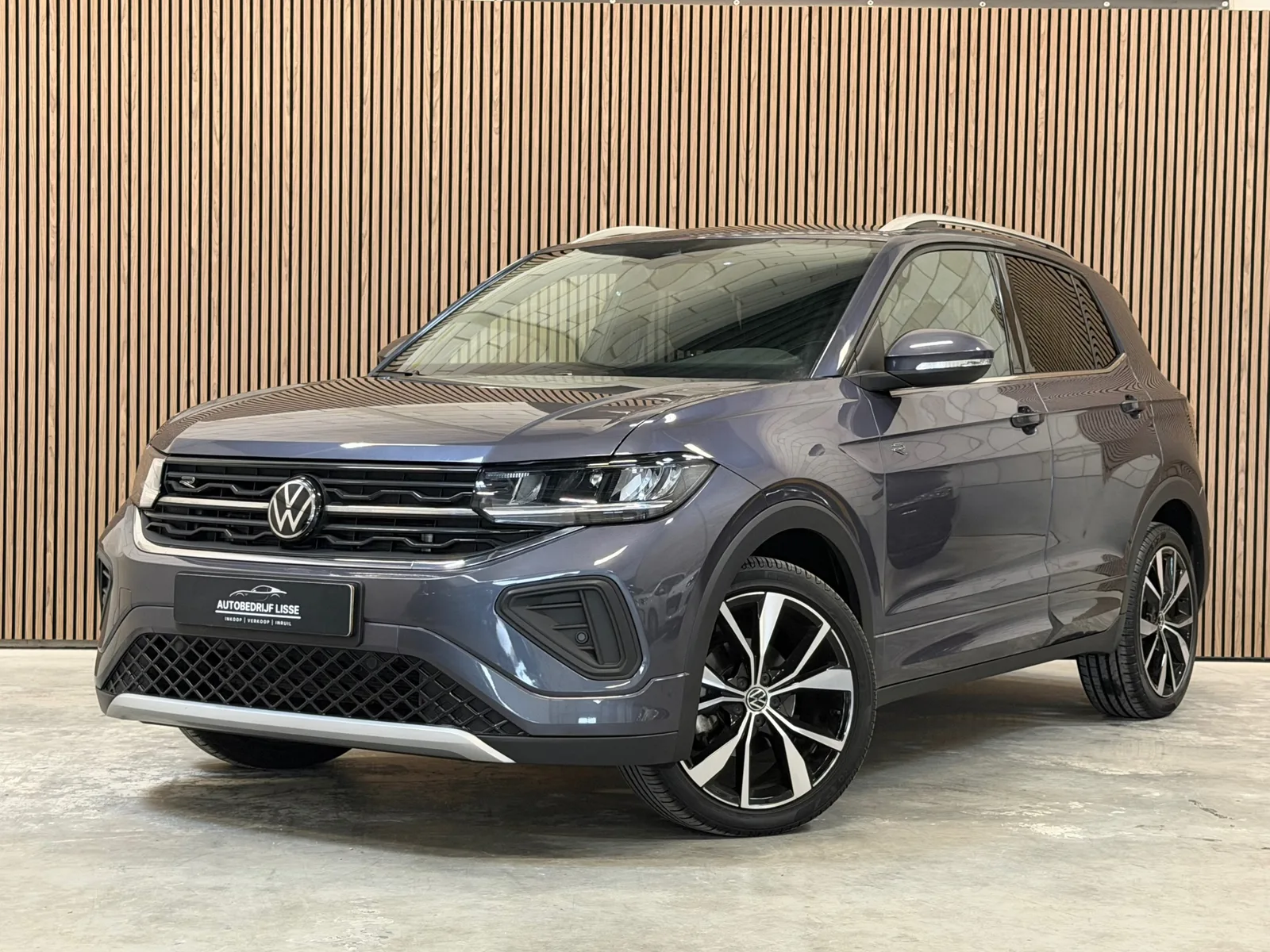 Volkswagen T-Cross (2024) — foto 1