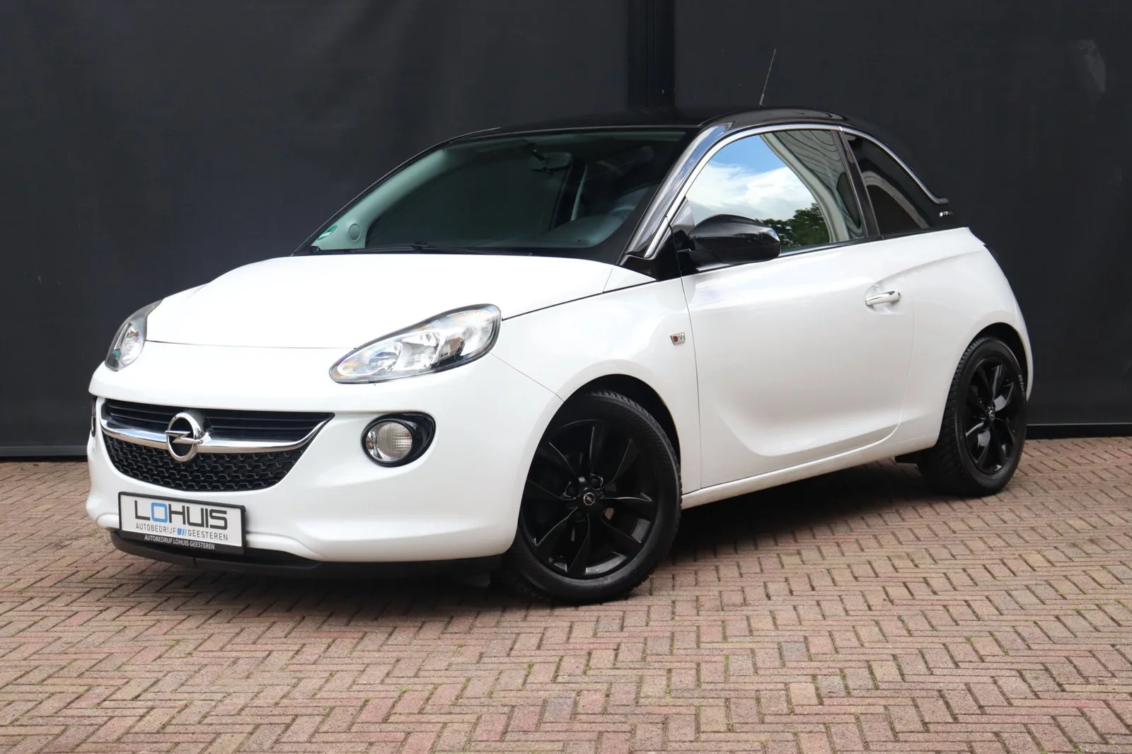 Opel Adam (2014) — foto 1