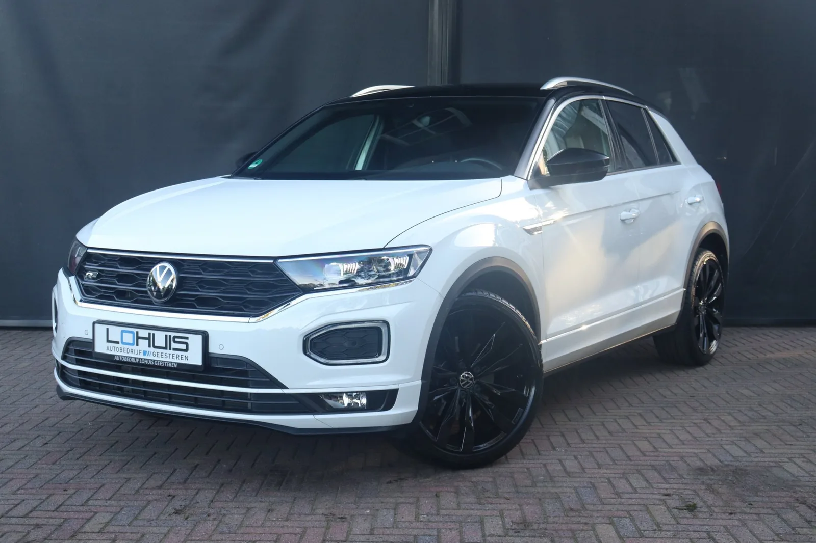 Volkswagen T-Roc (2022) — foto 1