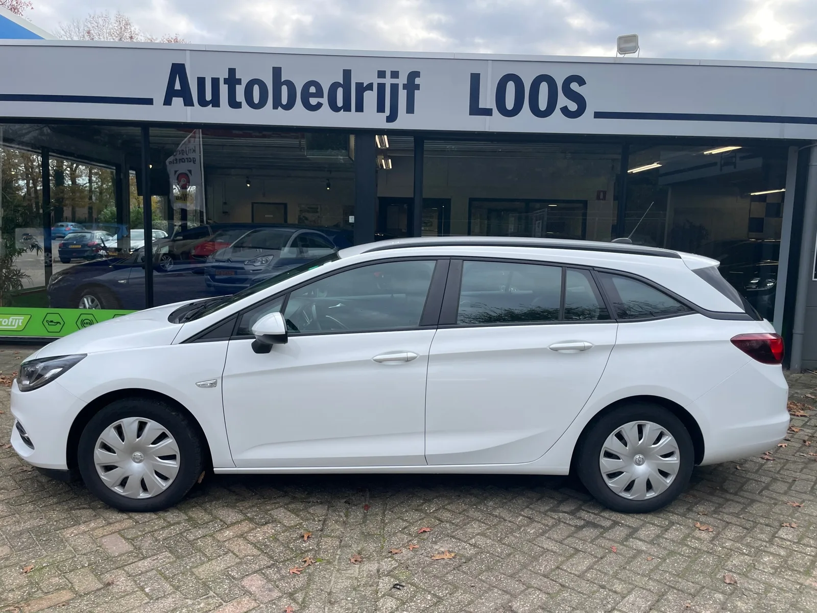 Opel Astra Sports Tourer (2020) — foto 1