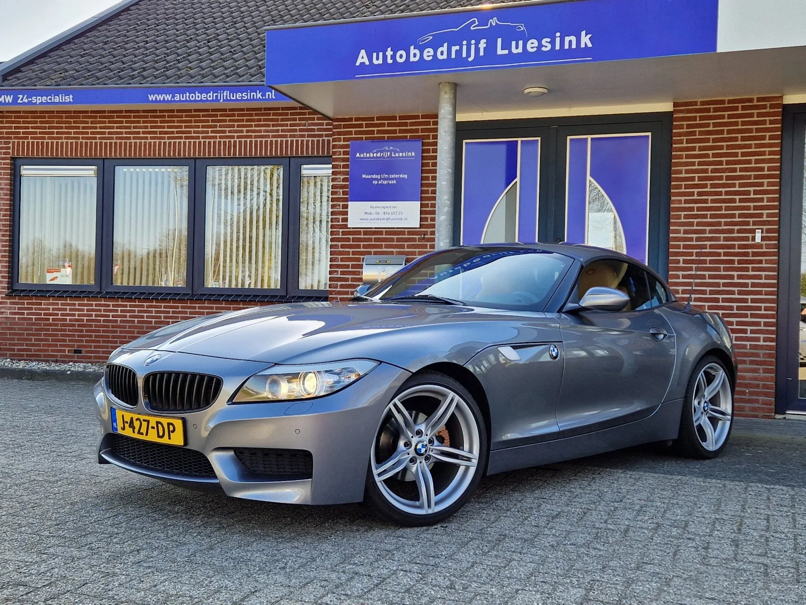 BMW Z4 (2011) — foto 1