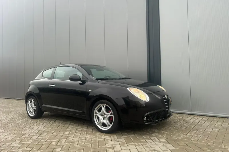 Alfa Romeo Mito (2011)