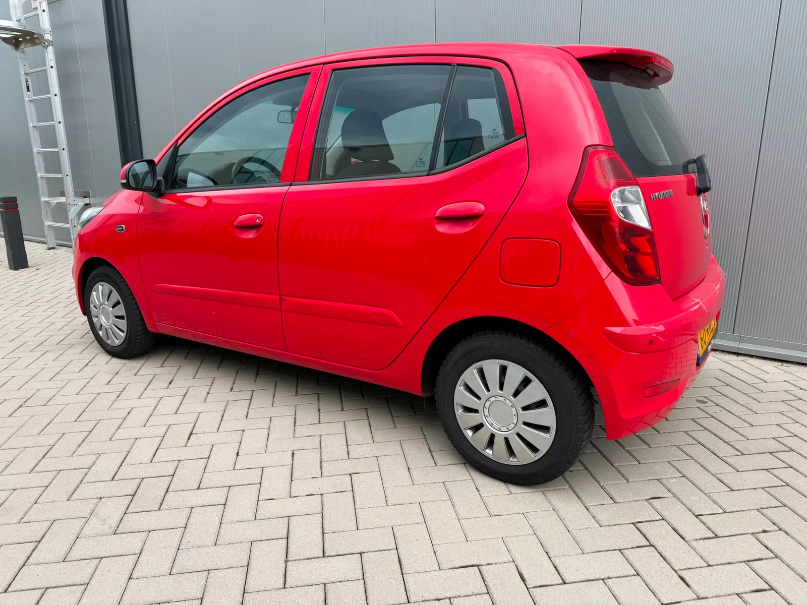Hyundai i10 (2011) — foto 1