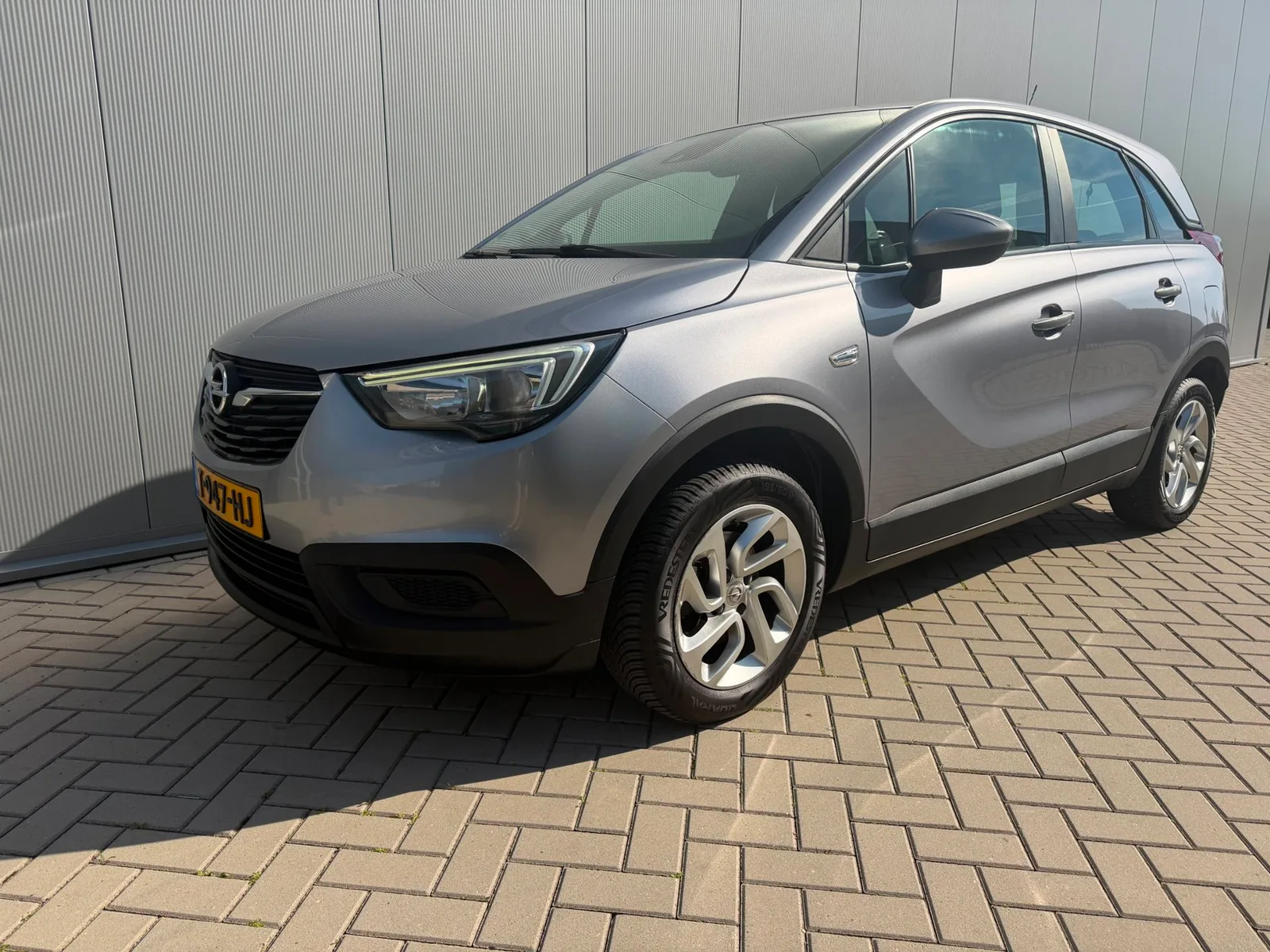 Opel Crossland (2020) — foto 1