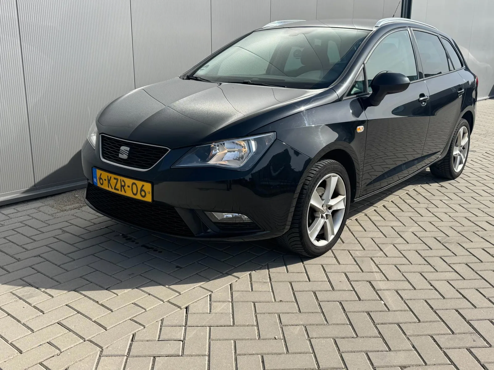 SEAT Ibiza (2013) — foto 1