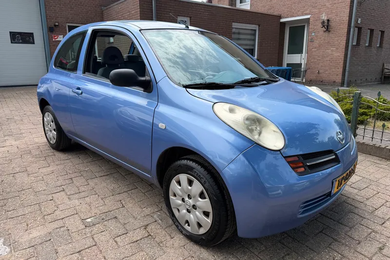 Nissan Micra (2003)