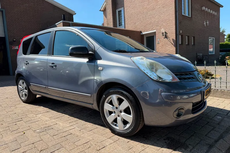 Nissan Note (2008)