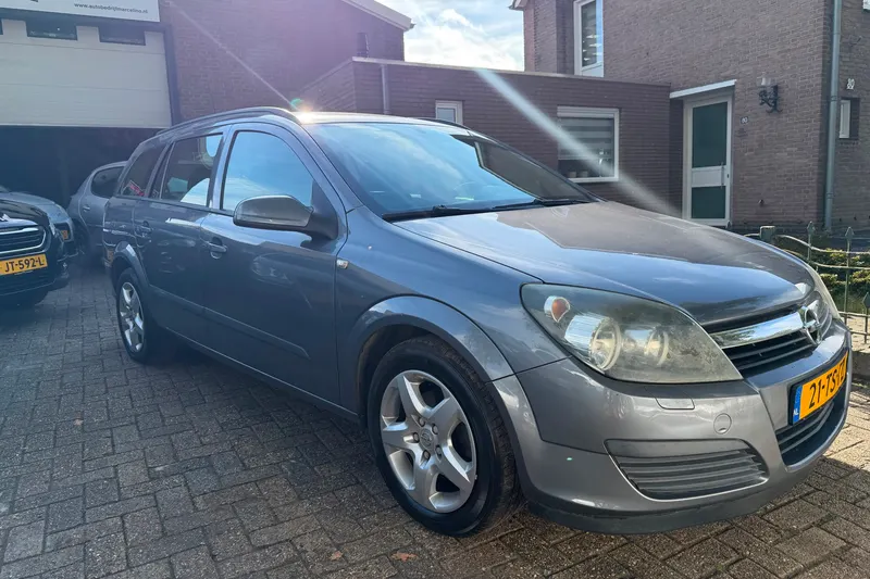 Opel Astra (2007)