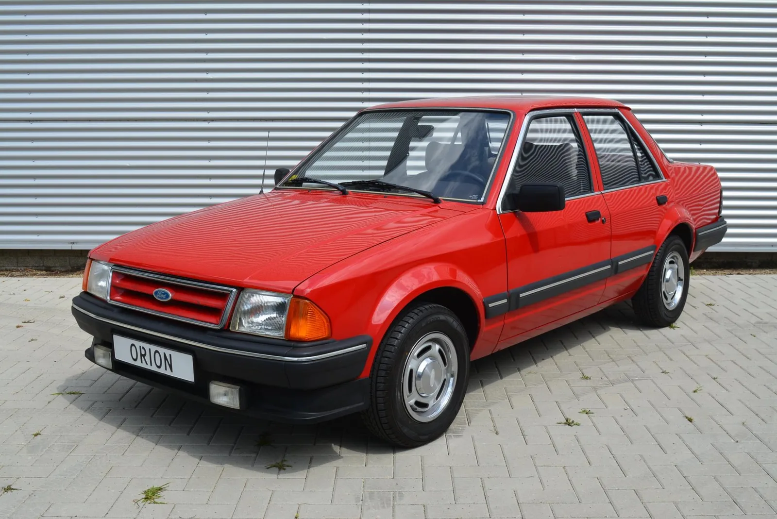 Ford Orion (1984) — foto 1