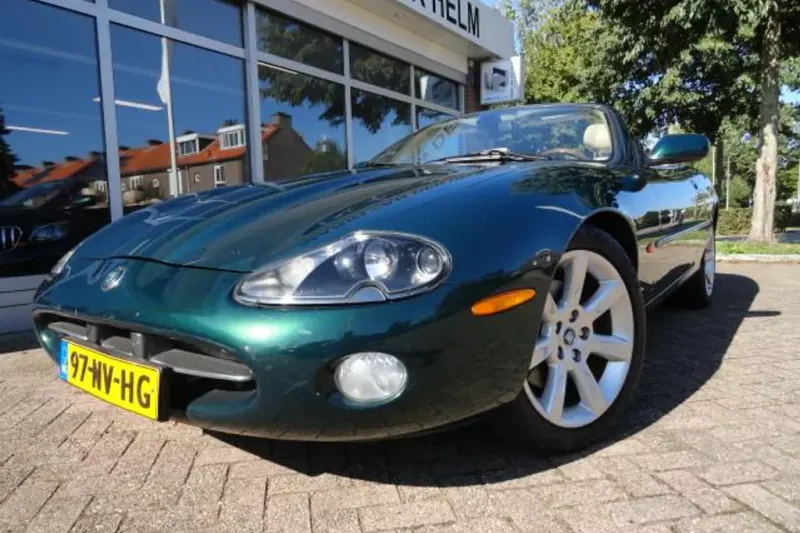 Jaguar XK (2004)