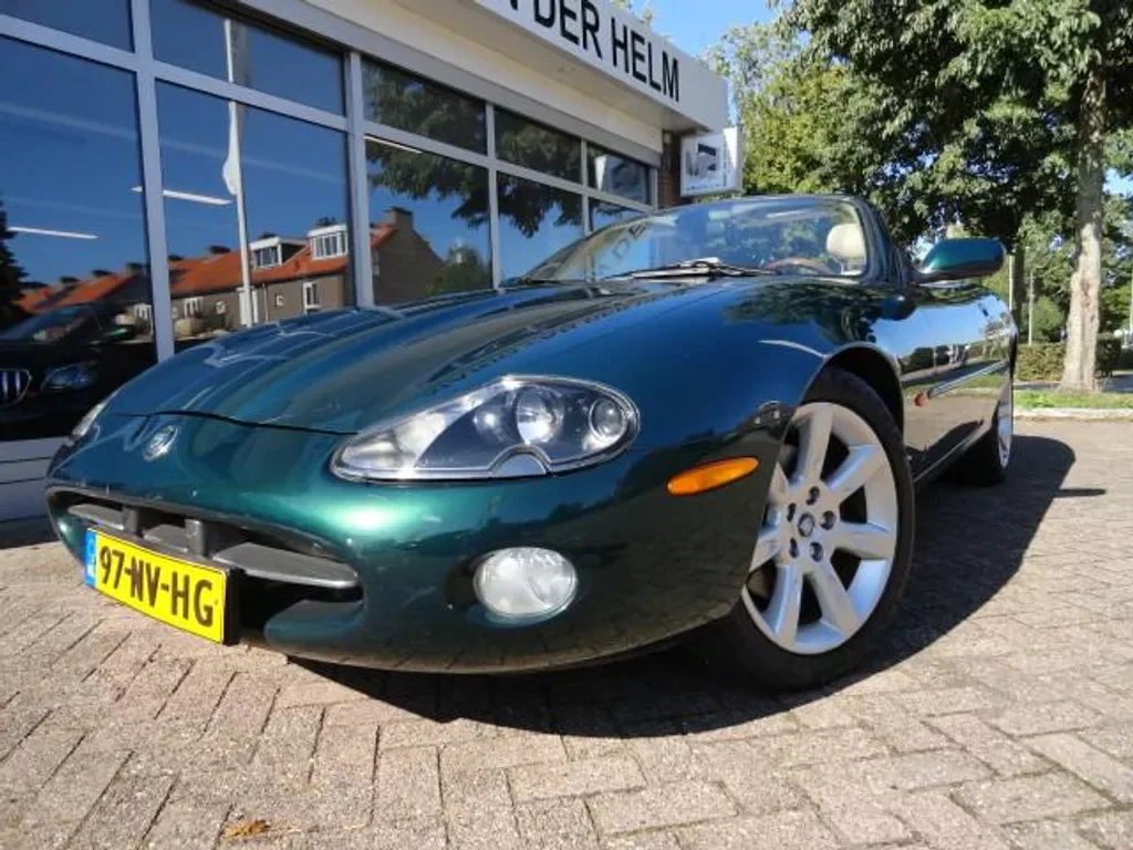 Jaguar XK (2004) — foto 1