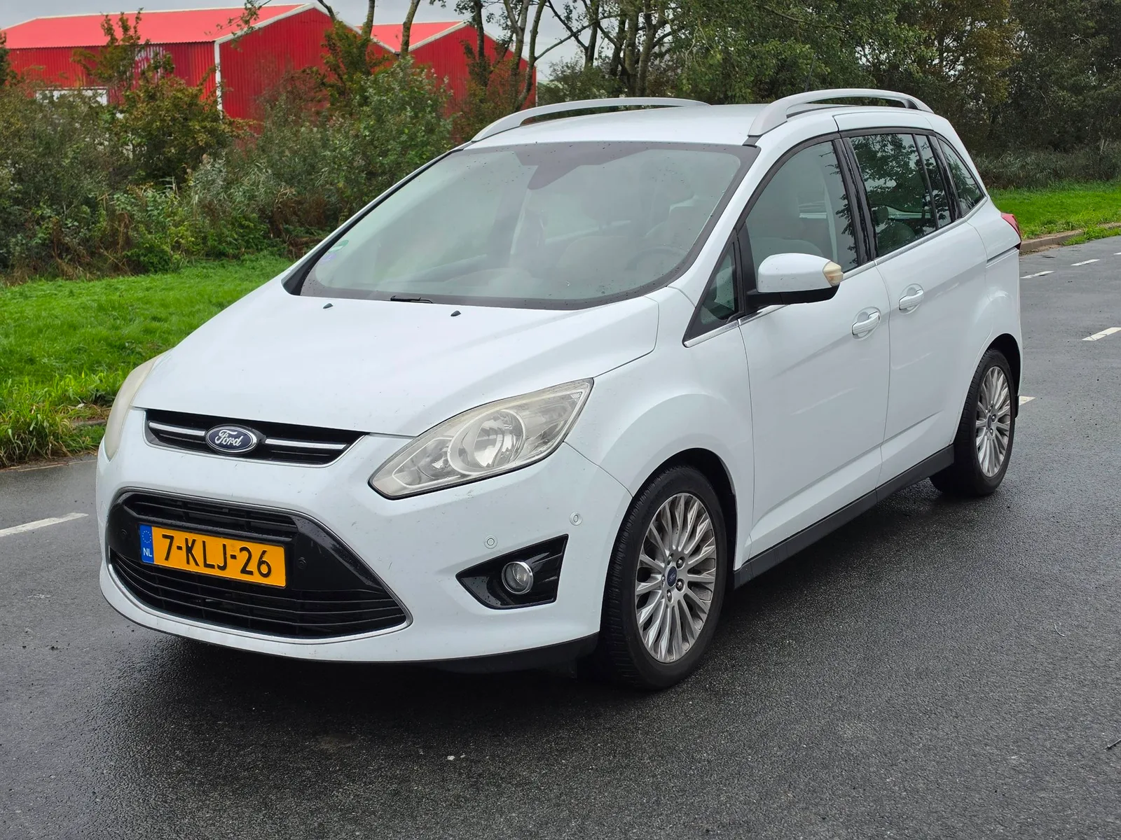 Ford Grand C-Max (2013) — foto 1