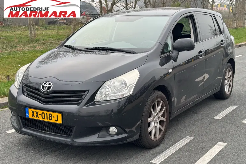 Toyota Verso (2012)