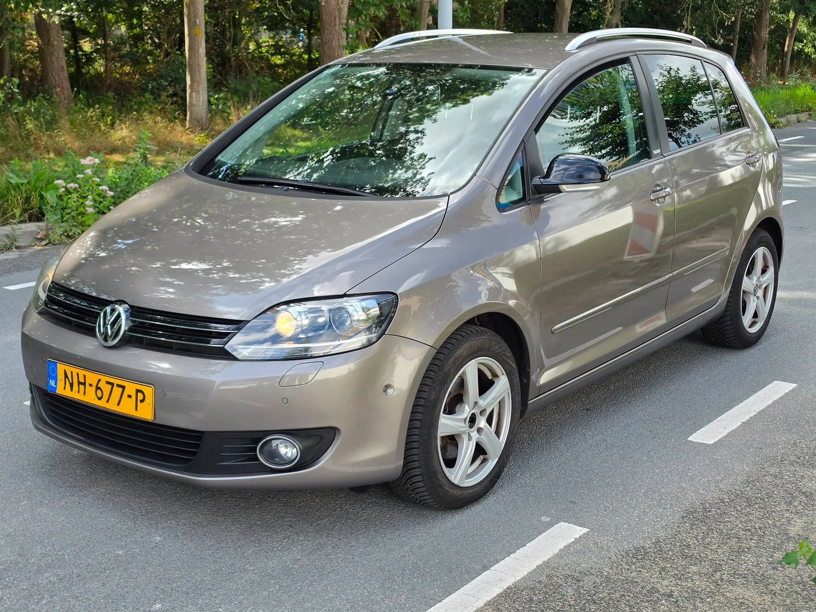Volkswagen Golf Plus (2012) — foto 1