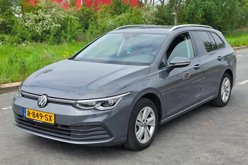 Volkswagen Golf (2022)