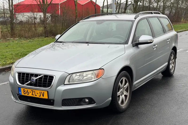 Volvo V70 (2008)
