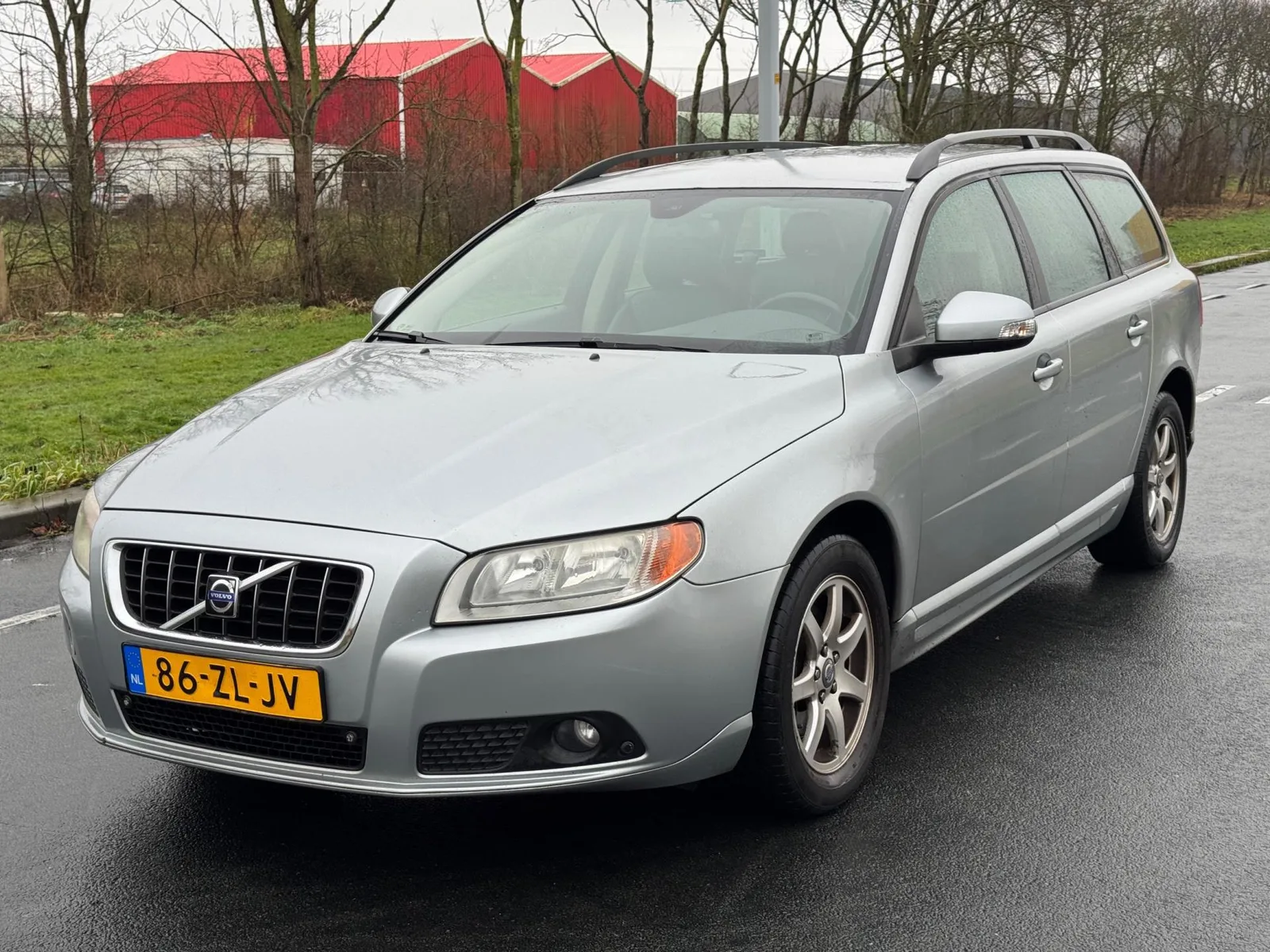 Volvo V70 (2008) — foto 1