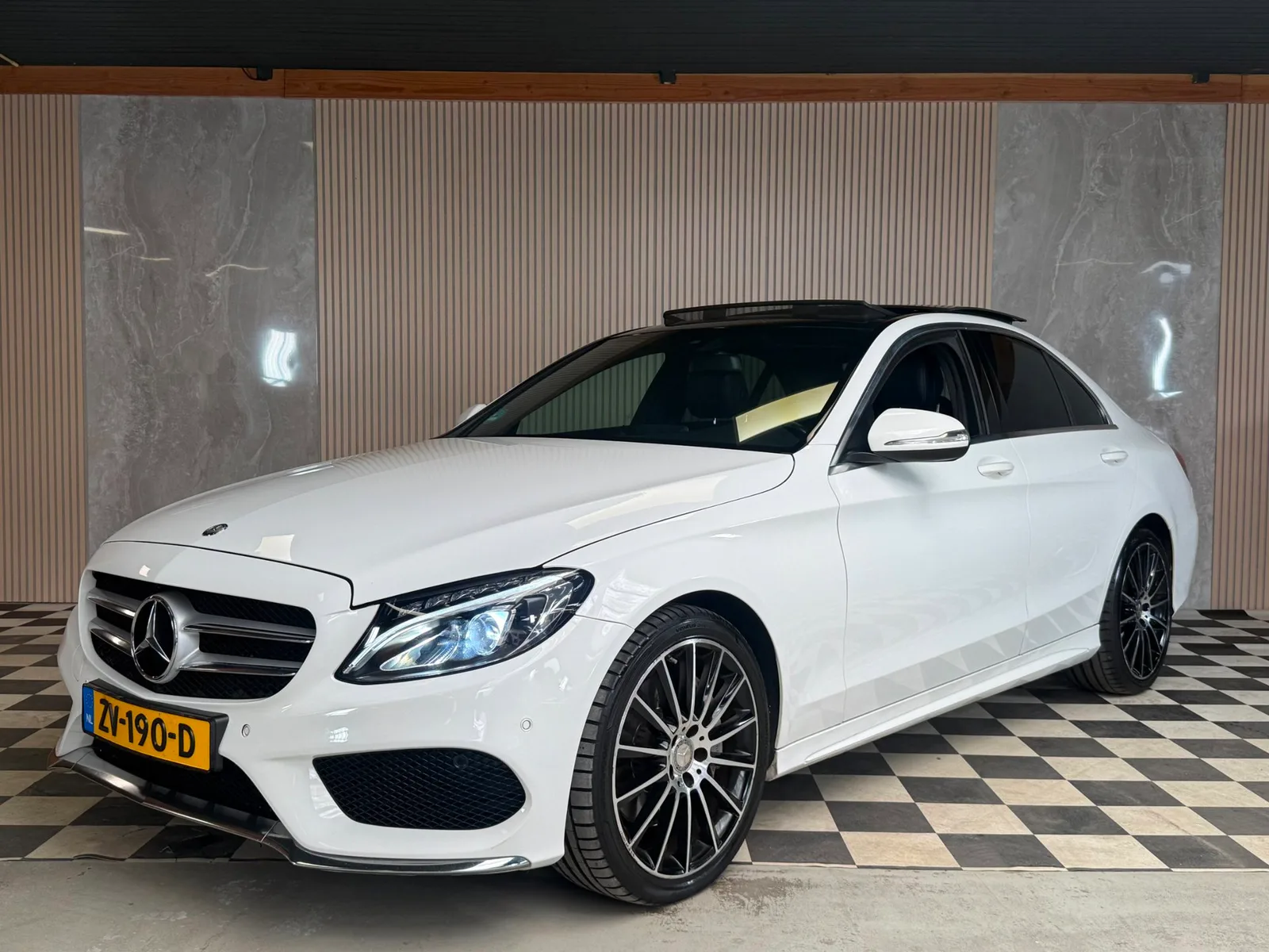 Mercedes-Benz C-Klasse (2015) — foto 1