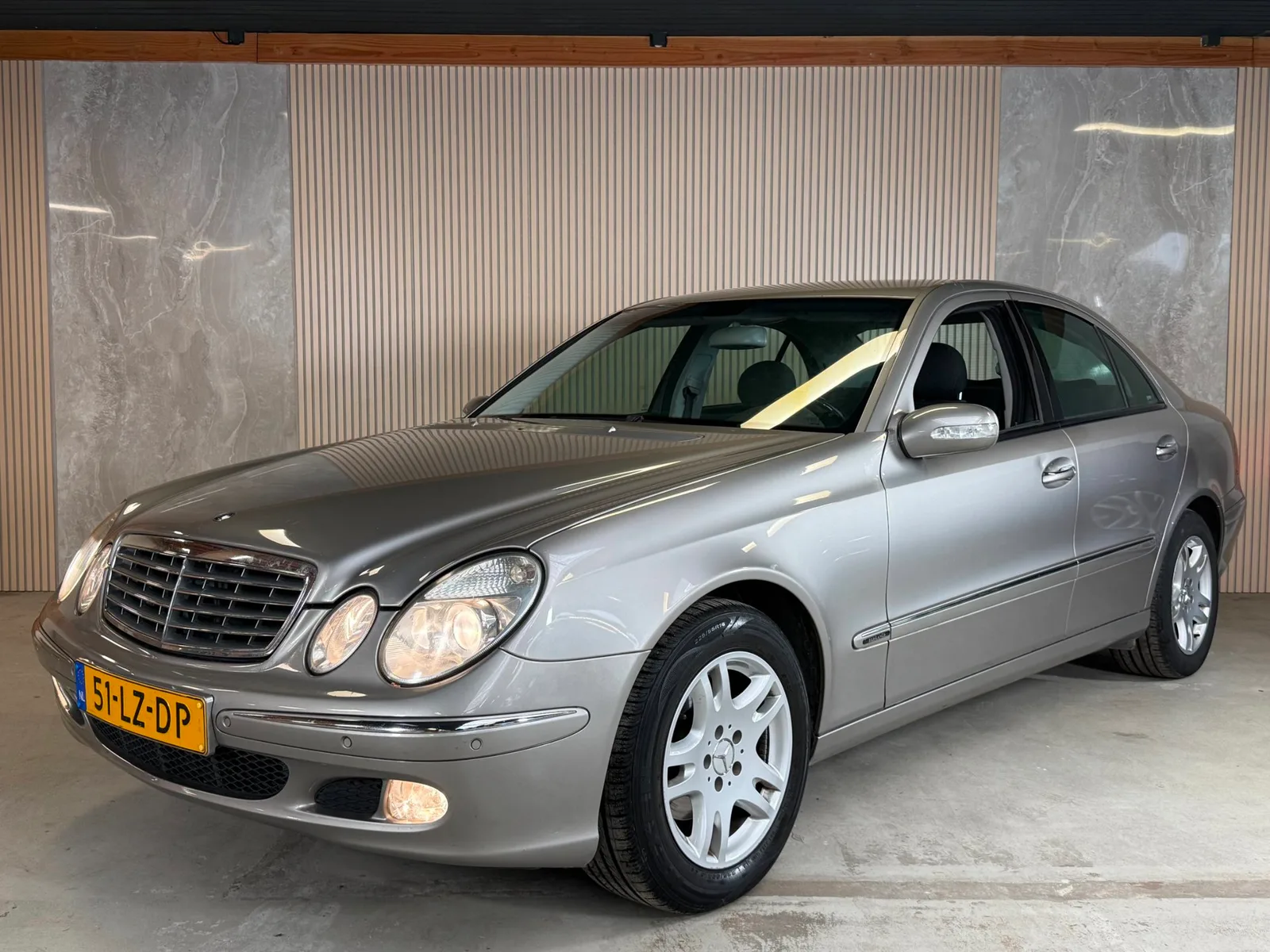 Mercedes-Benz E-Klasse (2003) — foto 1