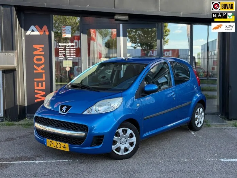 Peugeot 107 (2010) — foto 1