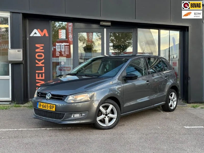 Volkswagen Polo (2012) — foto 1