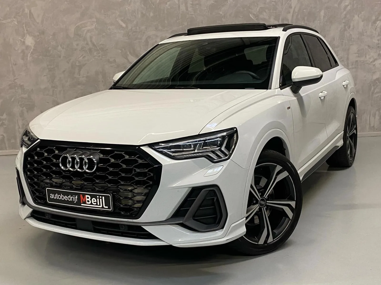 Audi Q3 (2019) — foto 1