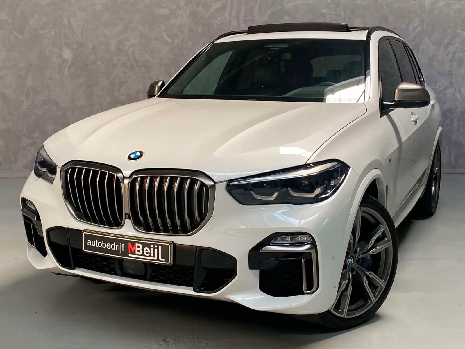 BMW X5 (2019) — foto 1