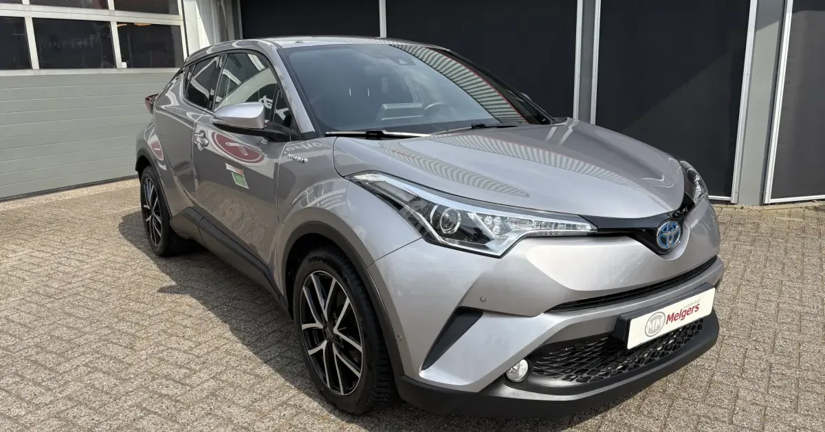 Toyota C-HR (2018) — foto 1