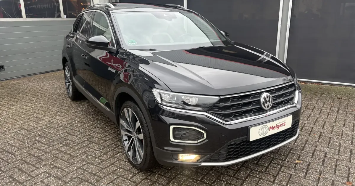 Volkswagen T-Roc (2018) — foto 1