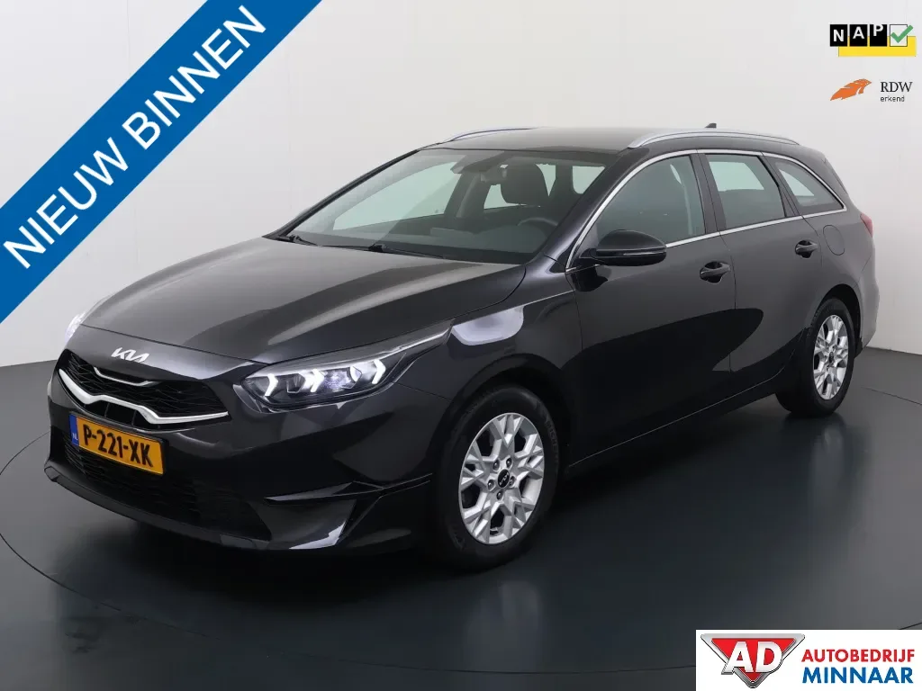 Kia Ceed Sportswagon (2022) — foto 1