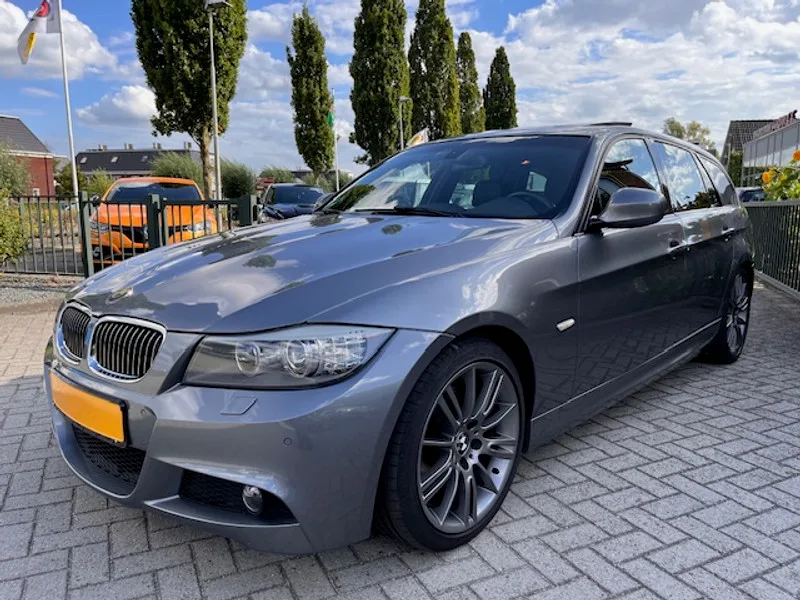 BMW 3-Serie (2012) — foto 1