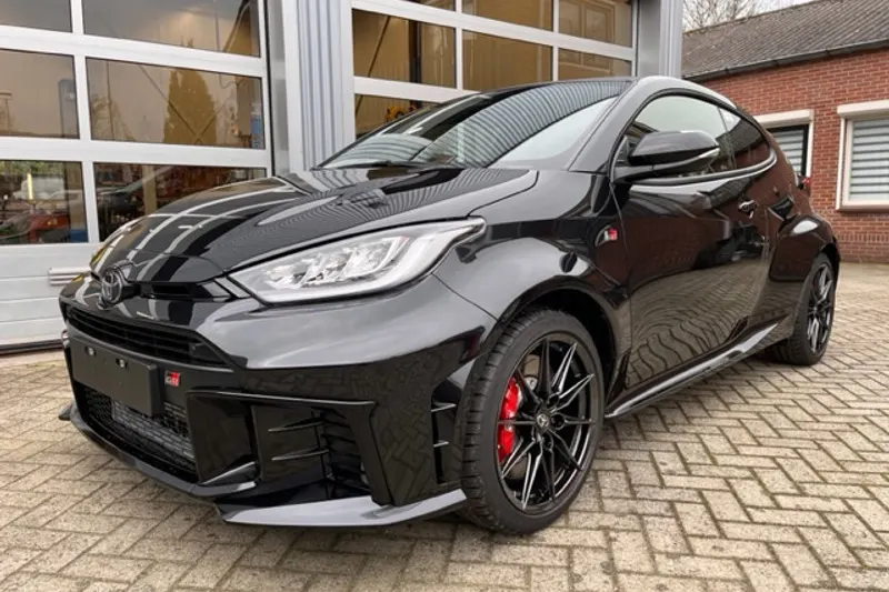 Toyota Yaris (2024)