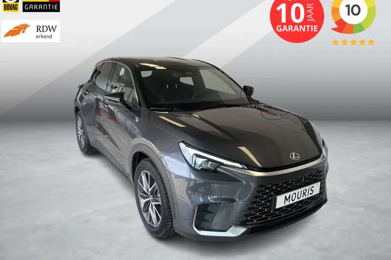 Lexus LBX (2024)