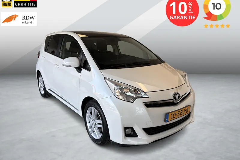Toyota Verso-S (2011)