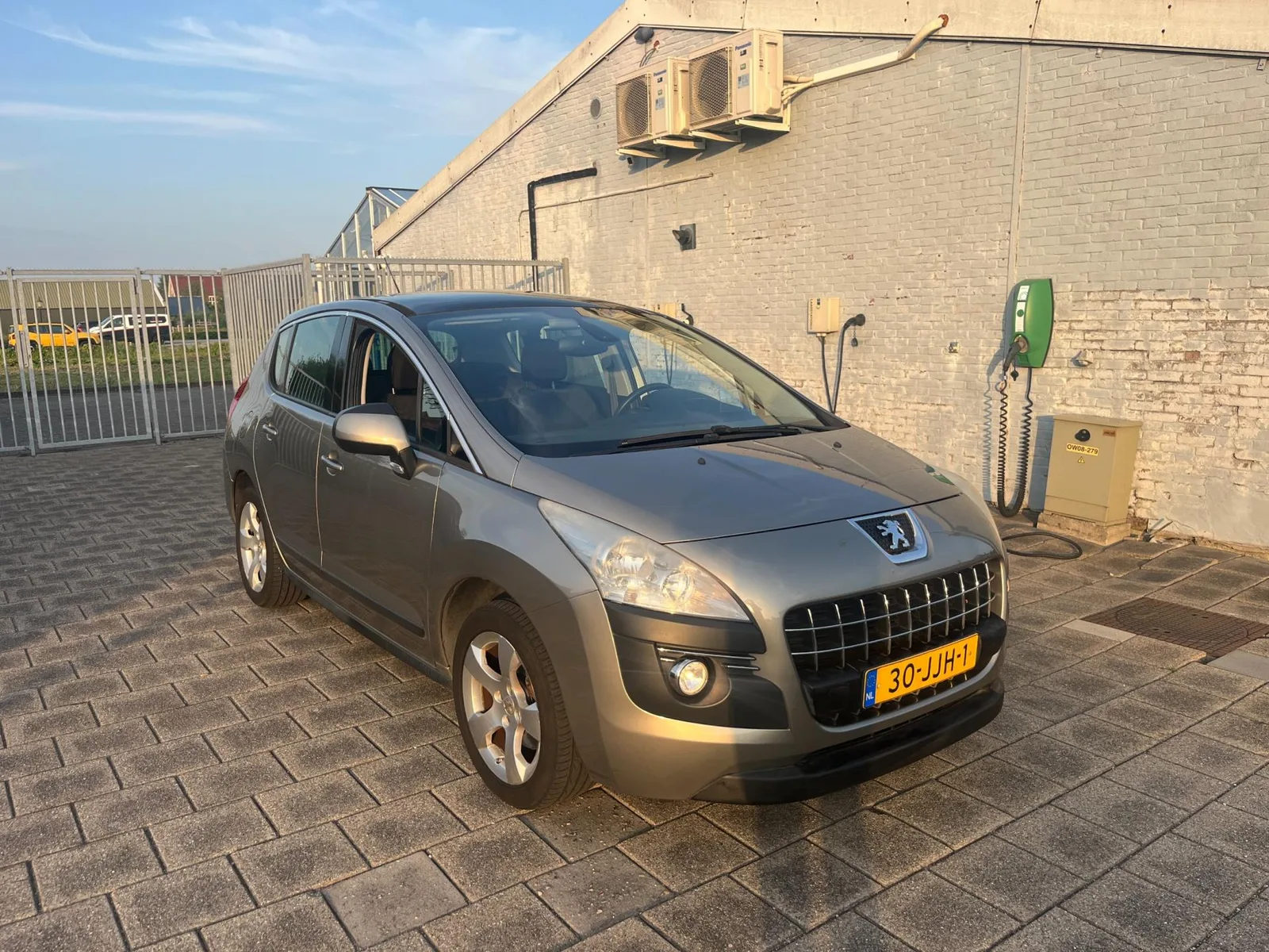 Peugeot 3008 (2009) — foto 1