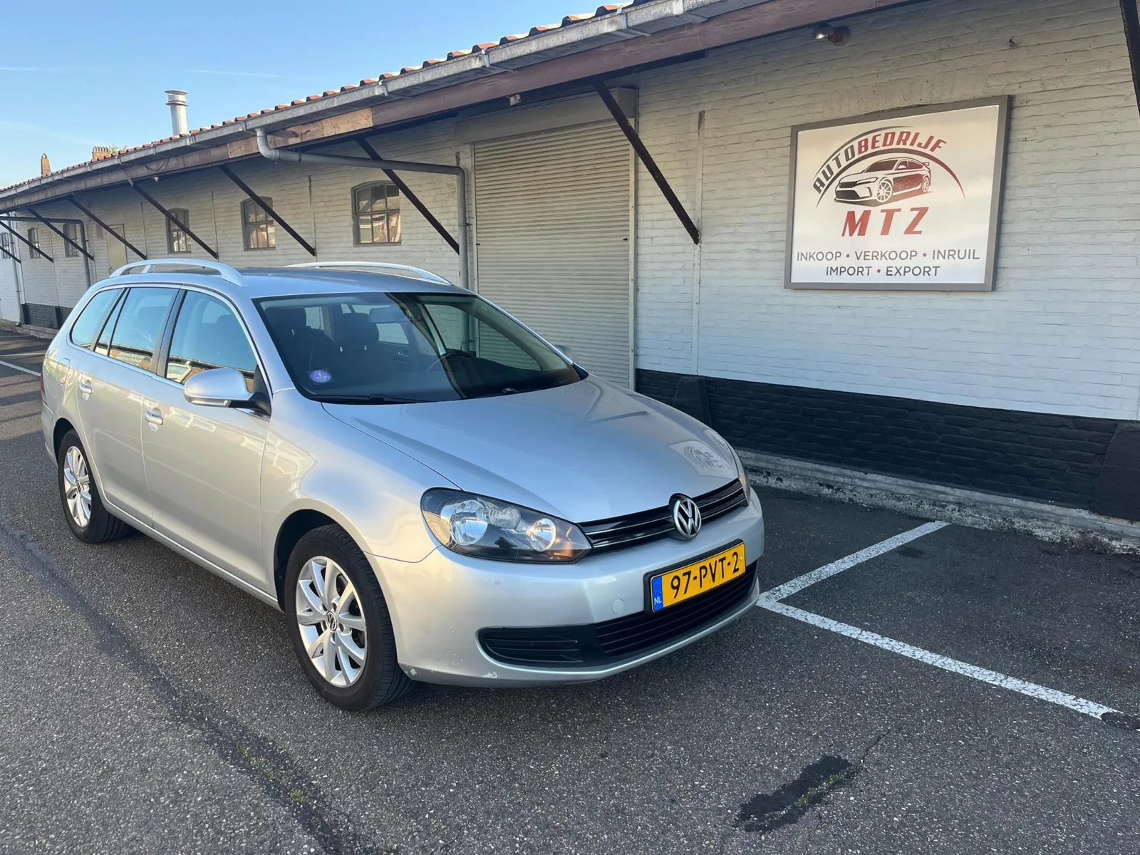 Volkswagen Golf (2011) — foto 1