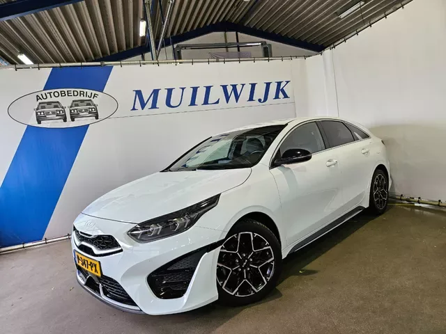 Kia ProCeed (2022) — foto 1