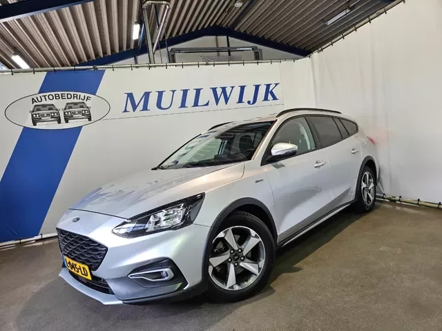 Ford Focus (2021) — foto 1