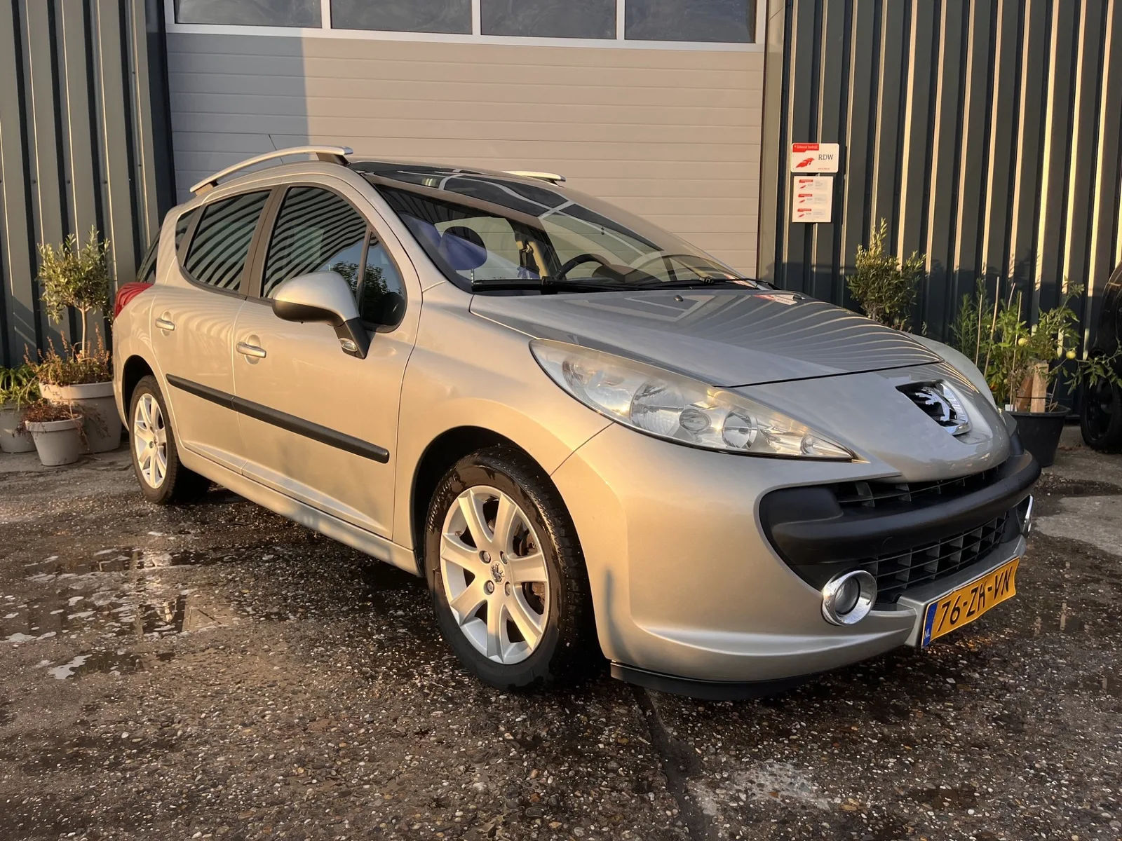 Peugeot 207 (2008) — foto 1