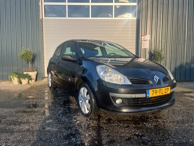 Renault Clio (2006) — foto 1