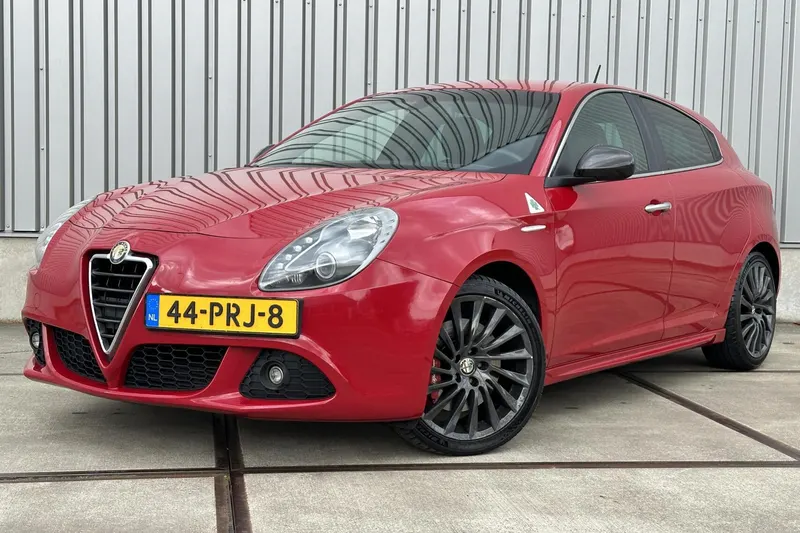 Alfa Romeo Giulietta (2011)