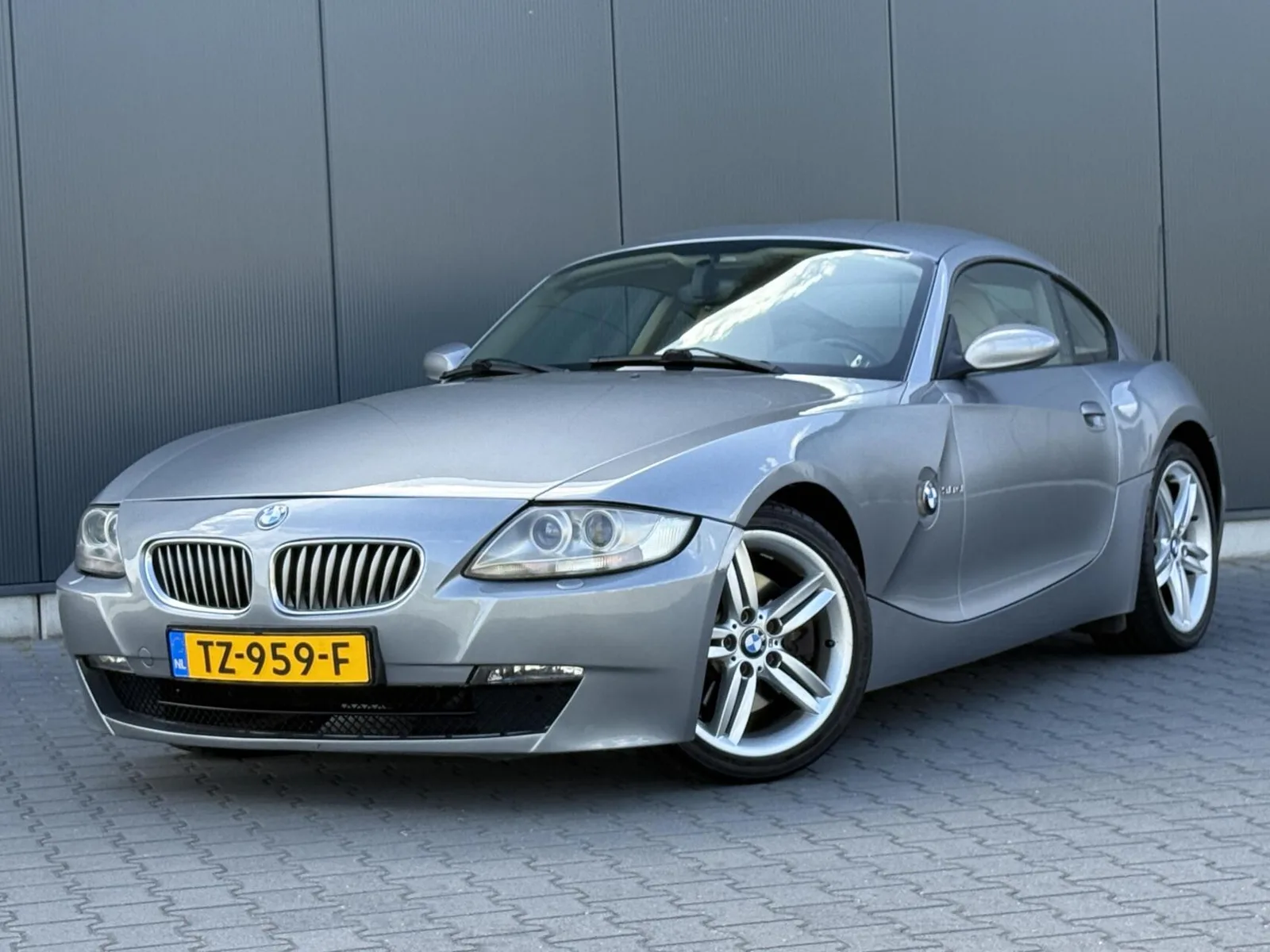 BMW Z4 (2006) — foto 1