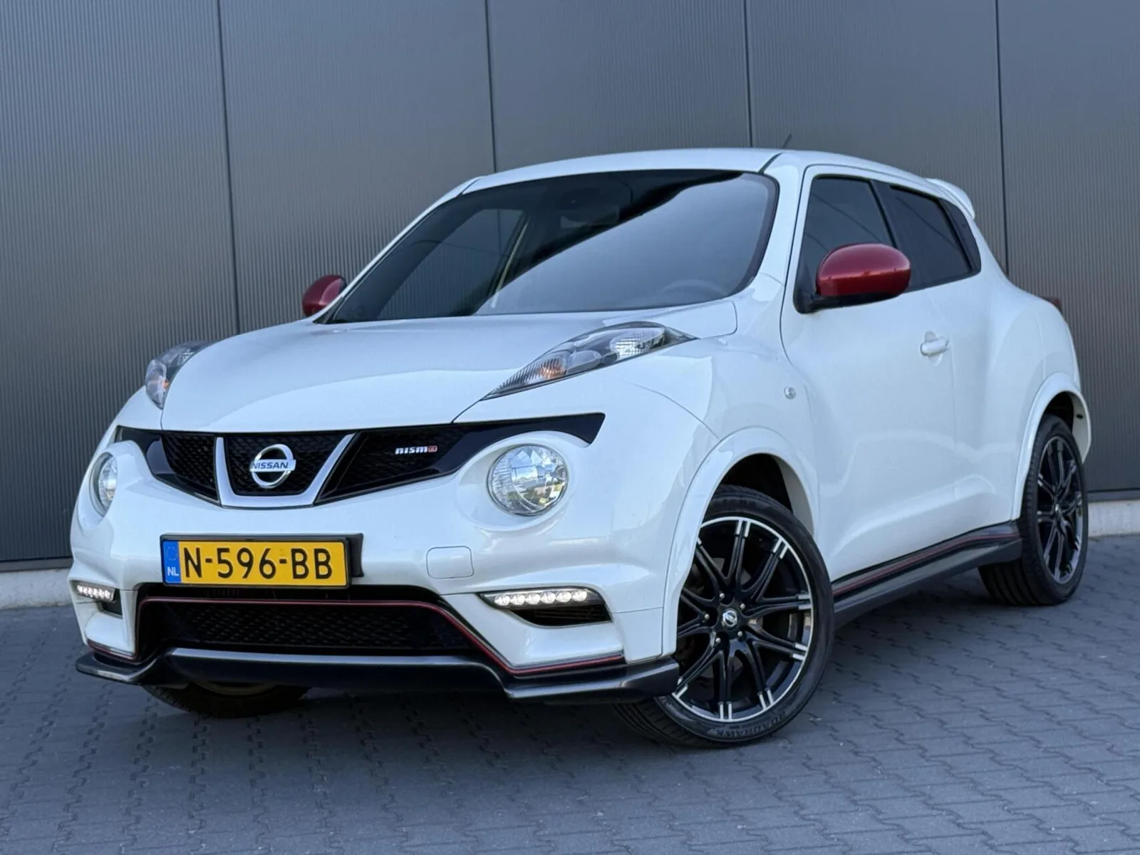 Nissan Juke (2013) — foto 1