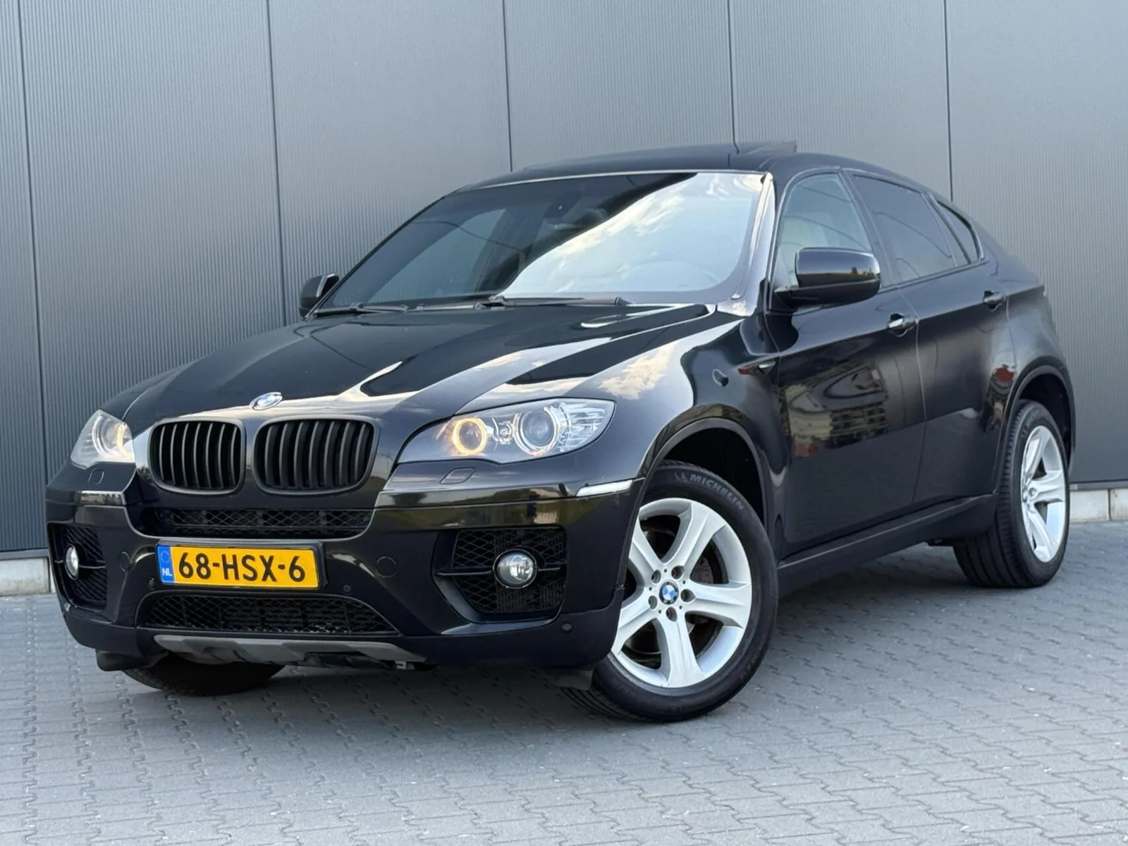 BMW X6 (2009) — foto 1
