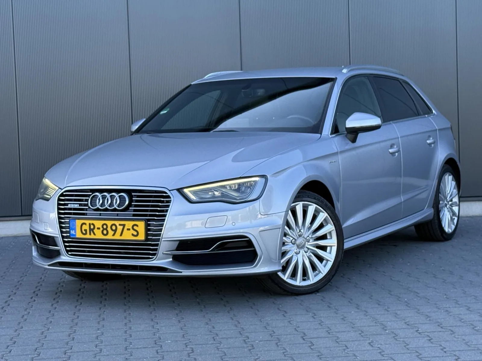 Audi A3 (2015) — foto 1