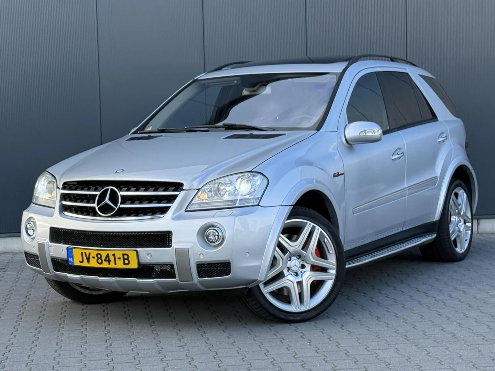 Mercedes-Benz ML-Klasse (2006) — foto 1