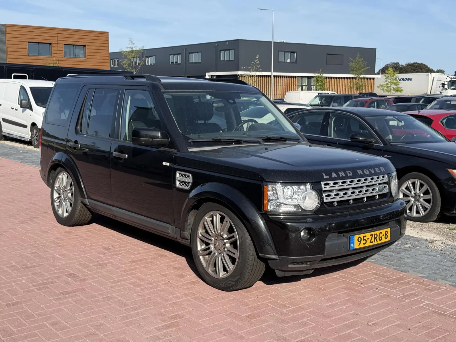 Land Rover Discovery (2013) — foto 1