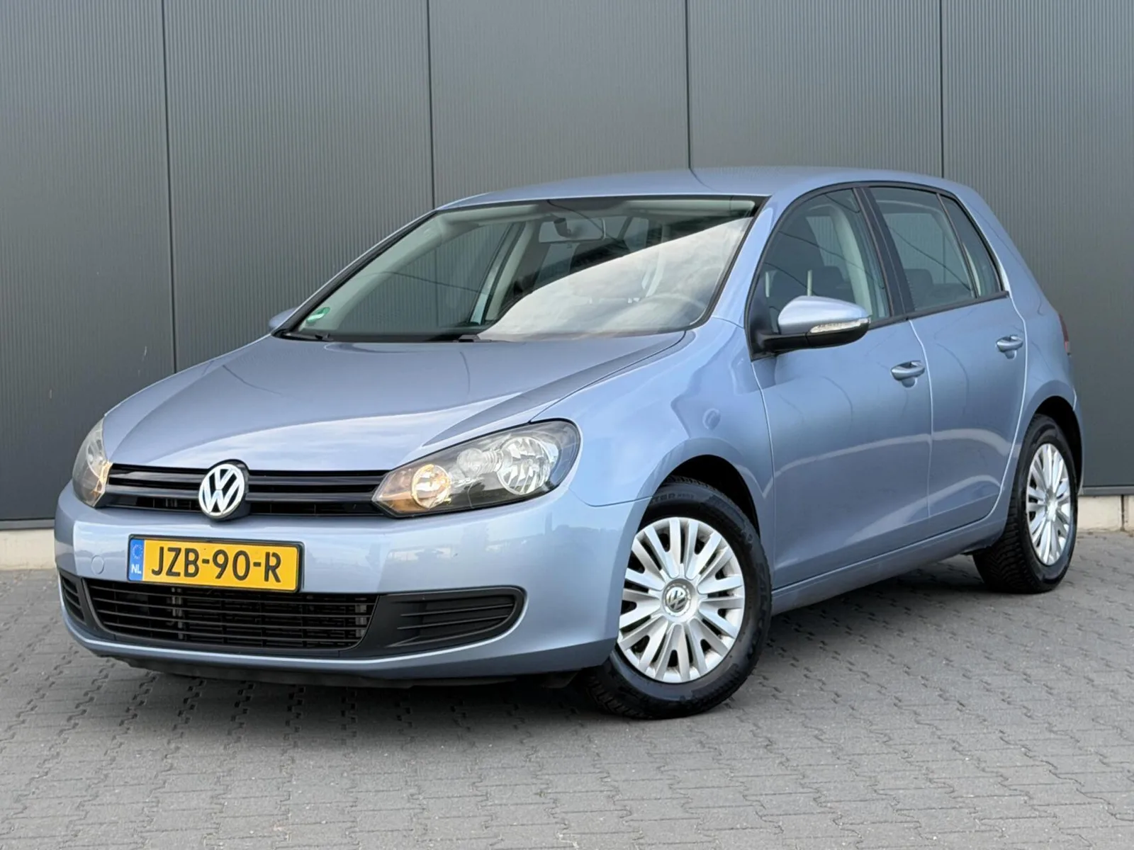 Volkswagen Golf (2009) — foto 1
