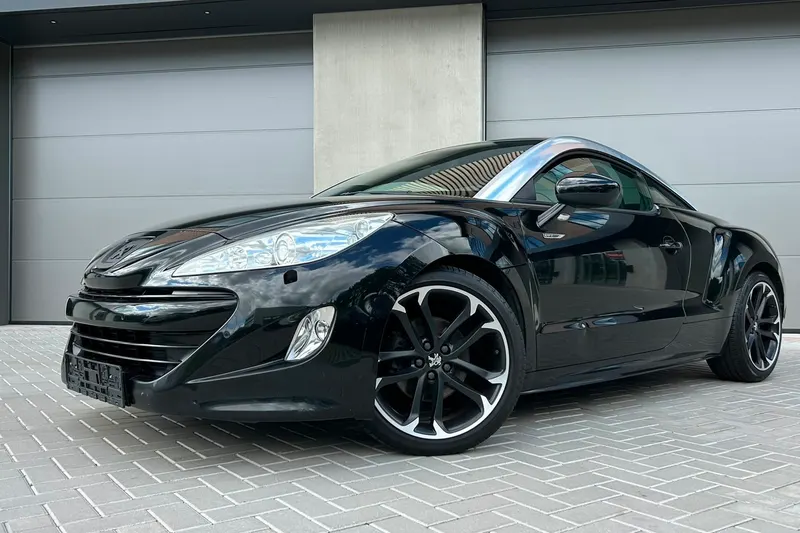 Peugeot RCZ (2011)